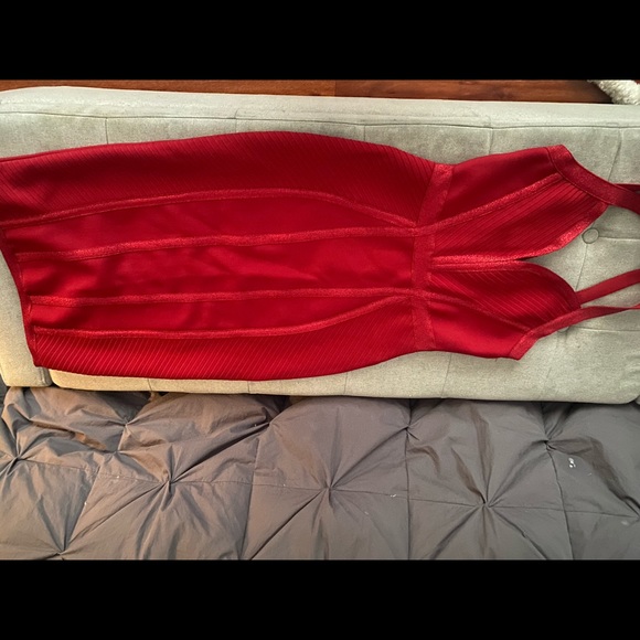 Sexy Flattering Stretchy Bandage V Neck Bodycon Dress - Burgundy - Picture 8 of 13